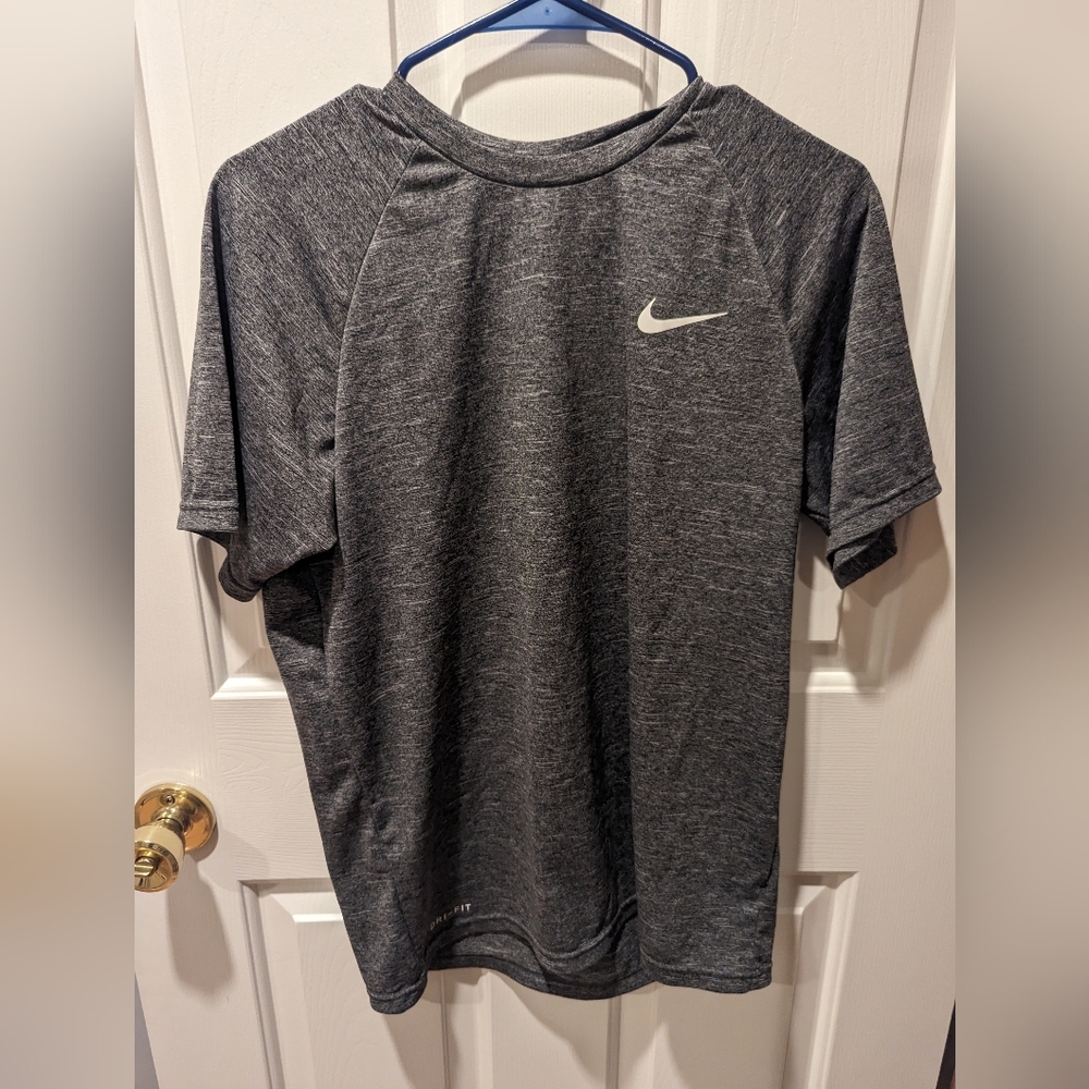 Men's medium Nike shirt